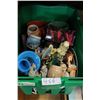 Image 1 : GREEN TOTE OF COLLECTIBLES