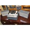 Image 3 : CALIFONE PORTABLE RECORD PLAYER WITH SPEAKERS
