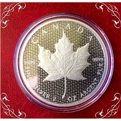 MRC: 2017 $10 Fine Silver Canada 150 Iconic Maple Leaf Mintage: 6000 , 62,69 gr, 50 Millimetres, CO.