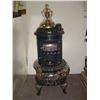 Image 1 : Round Oak Model M16 Large Parlor Heater