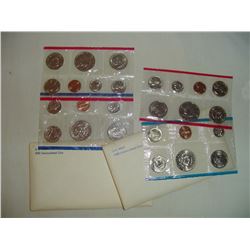 1980 And 81 Us Double Mint P And D Uncirculated Coin Sets