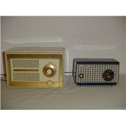 2 Old Plastic Radios Marconi And Cimco