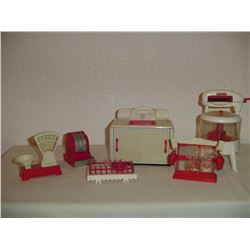 1950's Reliable Childrens Play Set Tin And Plastic