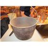 Image 1 : Cast Iron 2G Footed Cauldron With Handle 10.5" Diameter