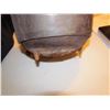 Image 3 : Cast Iron 2G Footed Cauldron With Handle 10.5" Diameter
