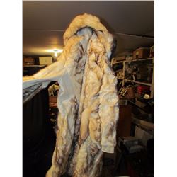 Unkown Fur Coat - 27" From Shoulder to Cuff
