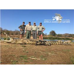 Roan & crocodile hunt for 2 hunters and 2 observers in South Africa (10 days)