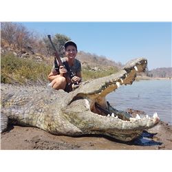 Crocodile hunt for one hunter and one observer on the Zambezi River (7 days)