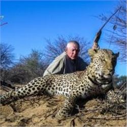 14-Day Baited Mozambique Leopard hunt with Tom Miranda Hunting Safaris