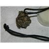 Image 2 : NECKLACE - ON ROPE - AUTHENTIC FOOLS GOLD NUGGET - WEIGHT ~20 GRAMS