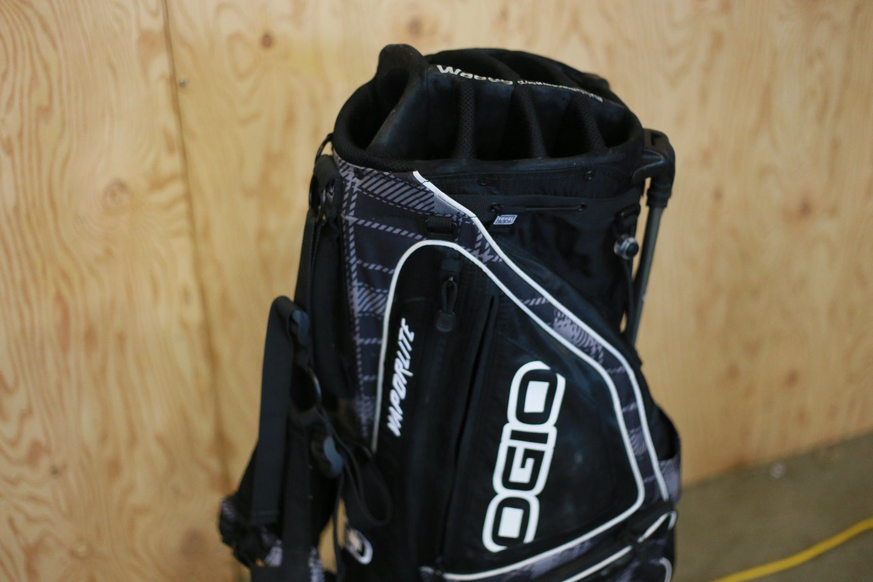 Ogio Stand Golf Bag With Backpack Strap