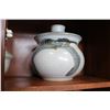 Image 3 : LOT OF SIGNED POTTERY LIDDED CASSEROLES