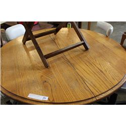 ROUND OAK PEDESTLE DINING TABLE