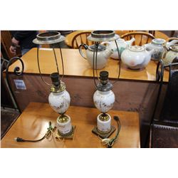 TWO VINTAGE LAMPS