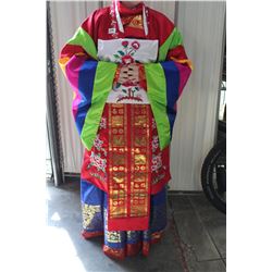 TRADITIONAL KOREAN DRESS