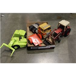 LOT OF ASSORTED VINTAGE METAL TRUCKS