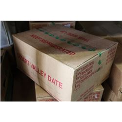 BOX OF DESSERT VALLEY DATES