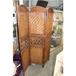 RATTAN ROOM DIVIDER