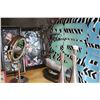Image 2 : SHELF LOT OF DECORATIVE DRESSER ITEMS AND PICTURE