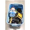 Image 1 : TOTE OF KIDS TOYS CARS MODEL PLANE DESK LAMP COOKIE COP