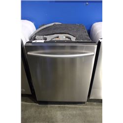 SAMSUNG STAINLESS STEEL BUILT IN DISHWASHER