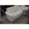 Image 2 : WHITE LEATHER LOVESEAT AND CHAIR