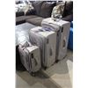 Image 2 : 3 PIECE IT LUGGAGE SET
