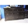 Image 2 : 7 DRAWER DRESSER WITH MIRROR