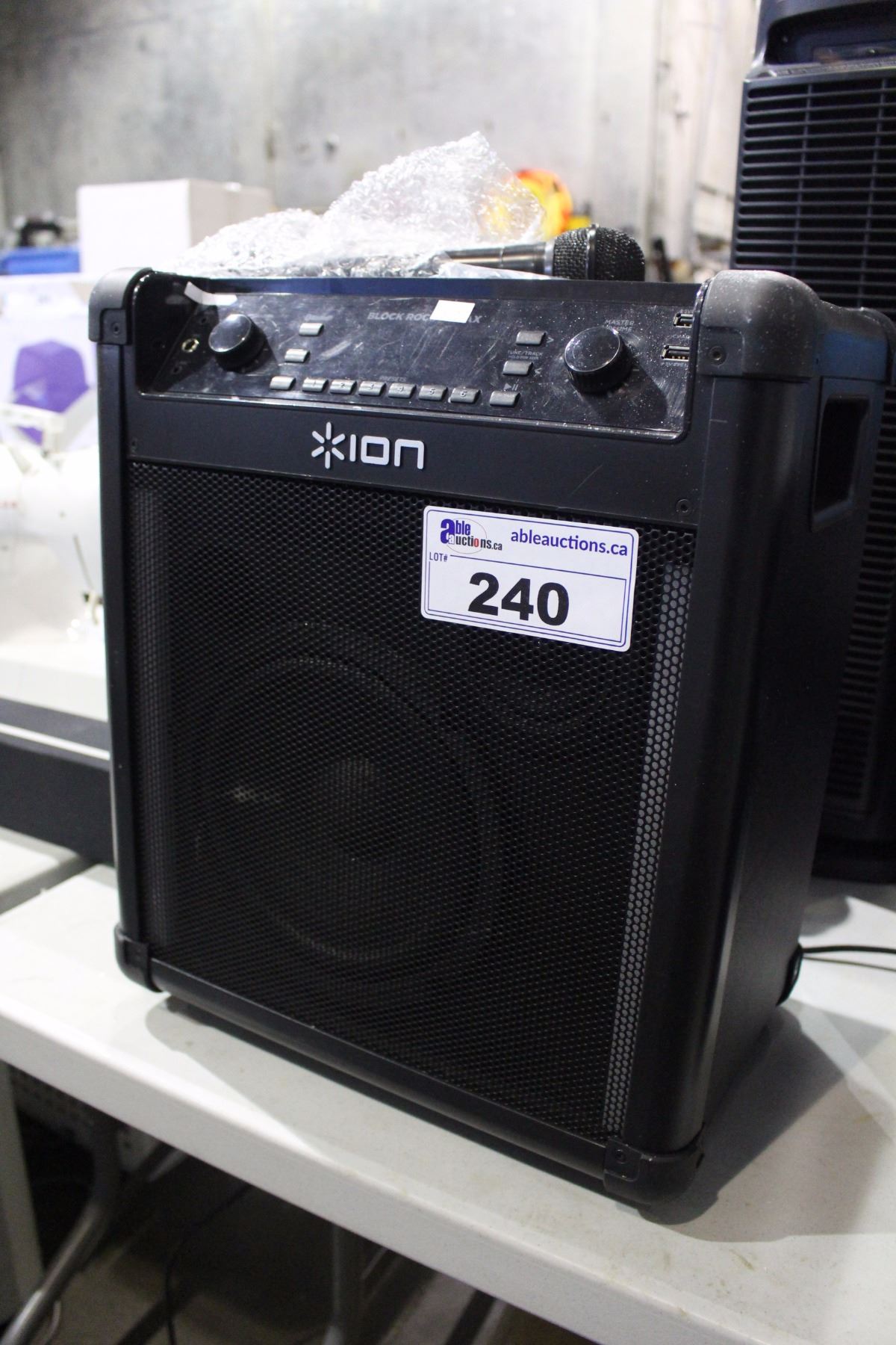 ION BLOCK ROCKER
