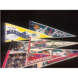 FAN SOUVENIR BASEBALL & BASKETBALL PENNANT LOT
