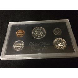 UNITED STATES PROOF COIN SET PACKAGED BY US MINT