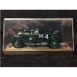 VINTAGE DIE CAST MODEL TOY CAR