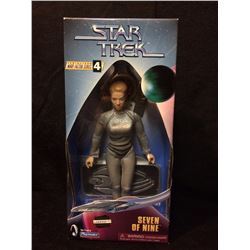 IN BOX STAR TREK SEVEN OF NINE ACTION FIGURE