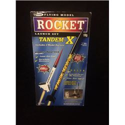 36" FLYING MODEL ROCKET LAUNCH SET TANDEM X