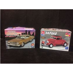 IN BOX CLASSIC 1969 STREET CUSTOM PLYMOUTH GTX 440 & 1934 FORD MODEL KIT CARS