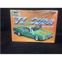 IN BOX CLASSIC 1971 CUDA STREET MACHINE MODEL KIT CAR