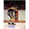 Image 2 : AUTOGRAPHED BOBBY ORR FRAMED 12" x 15" PHOTO W/ GLOBAL AUTHENTICS COA
