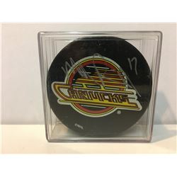 MIKE RIDLEY SIGNED HOCKEY PUCK