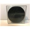 Image 1 : SIGNED HOCKEY PUCK