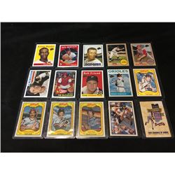 MAJOR LEAGUE BASEBALL TRADING CARDS LOT