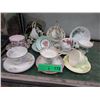 Image 1 : 9 Bone China Teacups & Saucers