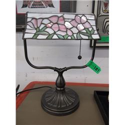 Desk Lamp With Stained Glass Shade