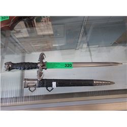 Replica Fantasy Fighting Knife with Sheath