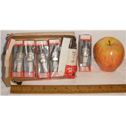5 unopened packs of Champion new Spark Plugs Windsor Ontario Canada N-14Y - bougies neuves