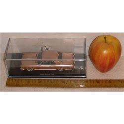 In case toy car 2 doors Buick Riviera 1965 - jouet auto 2 portes avec sa boite