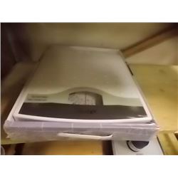 NEW BATHROOM SCALE