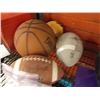 Image 1 : FOOT BALLS & AVENGER BALL - 3PC TTL