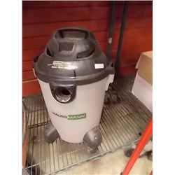 SHOP VAC - 5 GAL - HAUSMANN