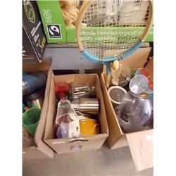 BOX OF HOUSEWARE