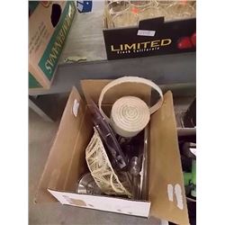 BOX ASSORTED - MICROWAVE PLATE, BASKET, ETC